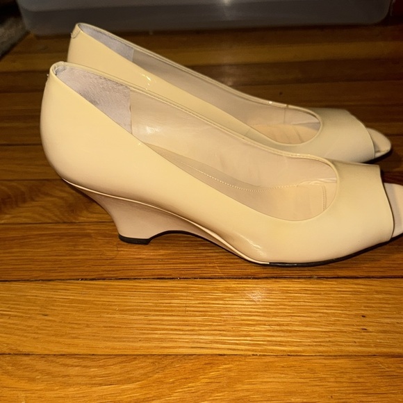 Cream Beige 8.5M Easy Spirit opened Toe Wedge Shoes great condition - Picture 5 of 14
